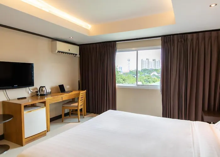 Avana And Convention Centre Sha Extra Bangkok